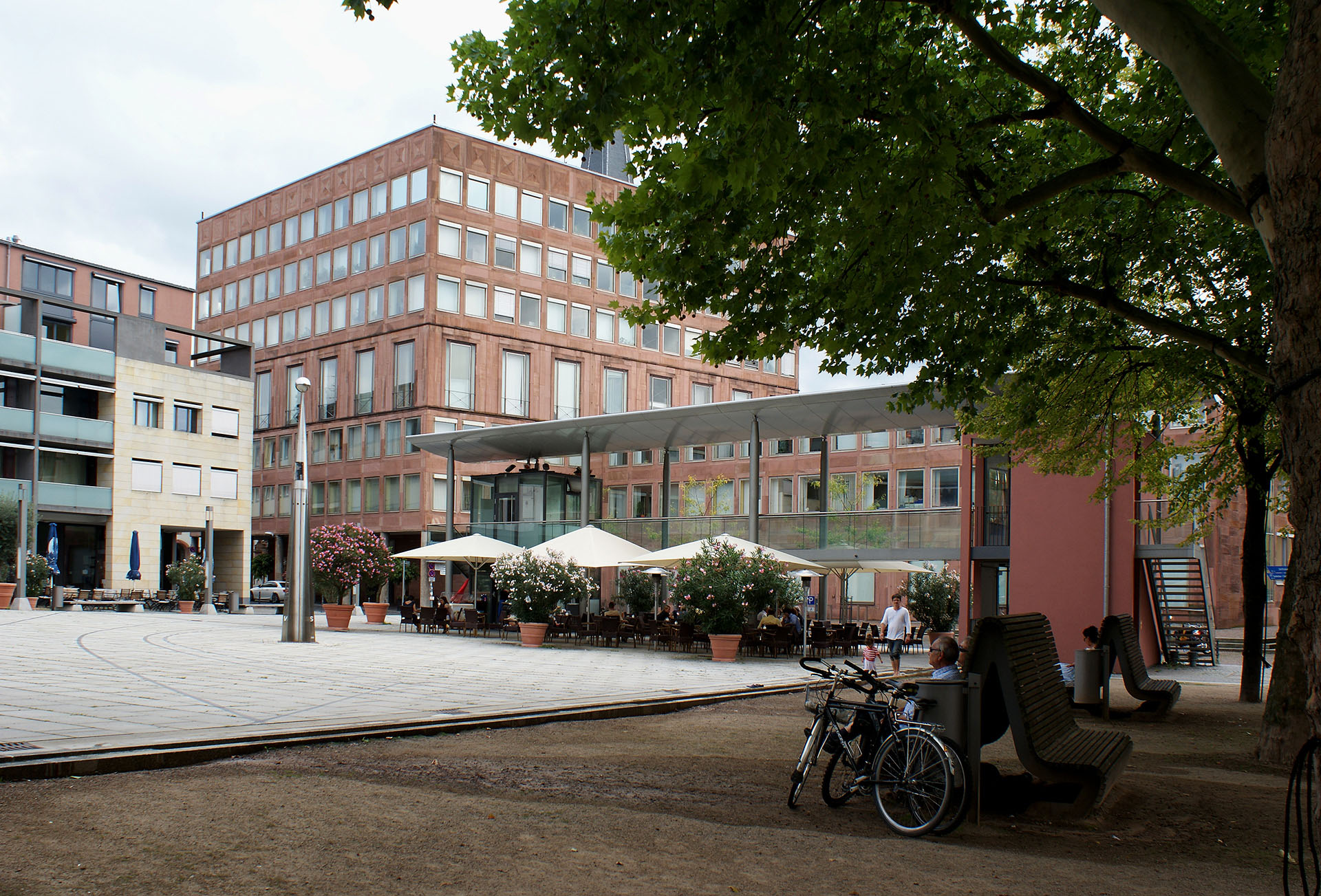 RechteLautensch_P2001_StadtLoggia07